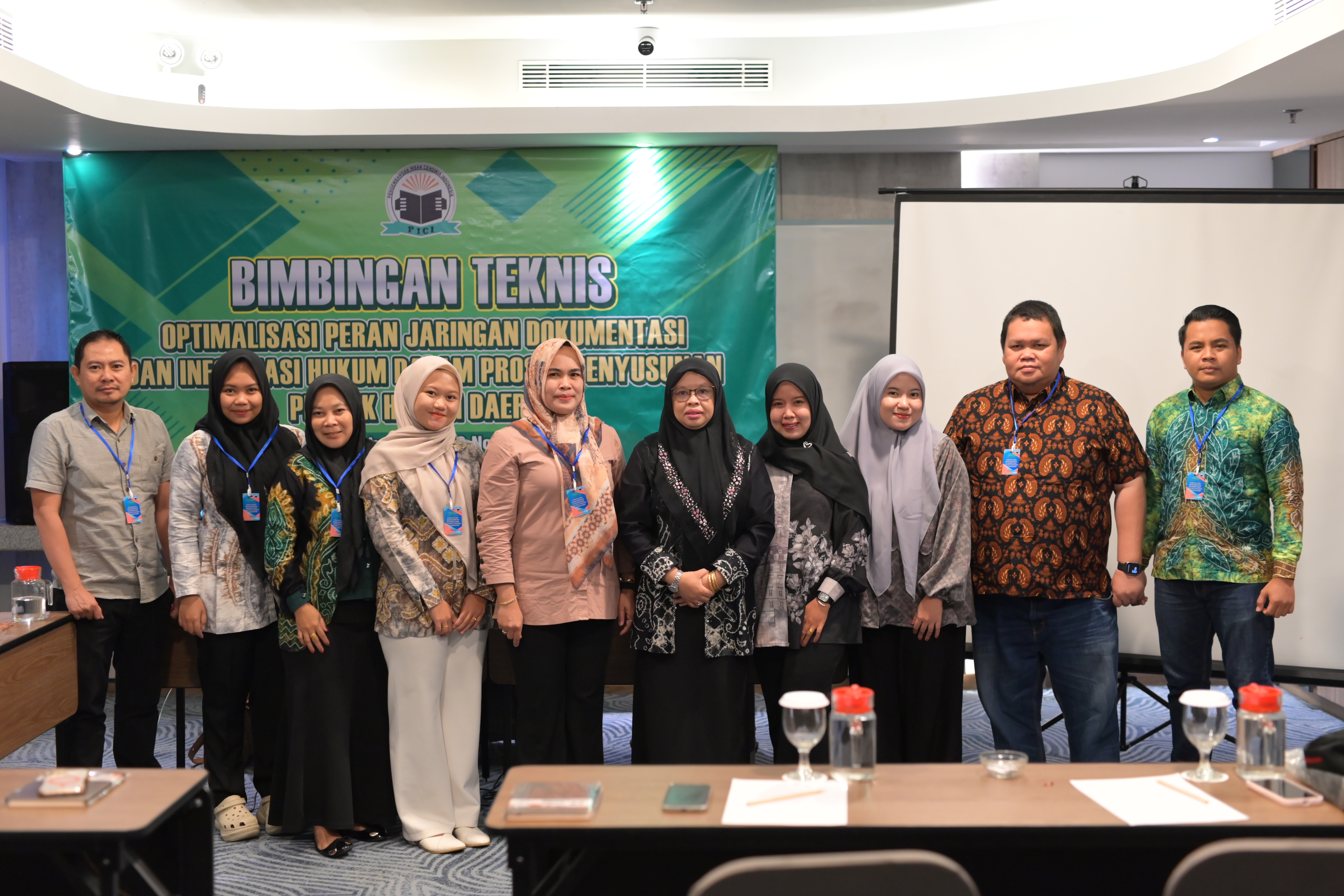 OPTIMALISASI PERAN JARINGAN DOKUMENTASI DAN INFORMASI HUKUM DALAM PROSES PENYUSUNAN PRODUK HUKUM DAERAH